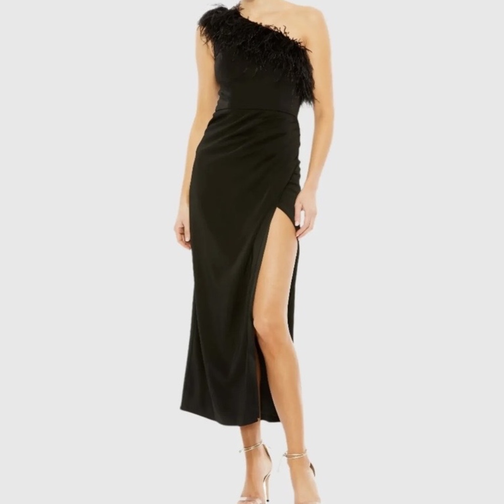 Mac Duggal One Should Column Dress with Orstrich Feathers